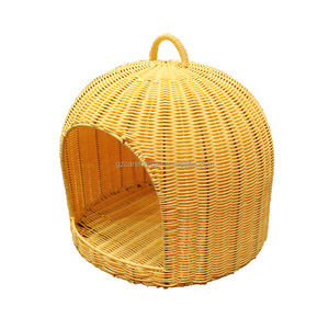 Vente en gros d'usine, nouvelle conception, cages, transporteurs et maisons pour animaux tissées à la main, <span class=keywords><strong>panier</strong></span> en <span class=keywords><strong>plastique</strong></span> rotin pour animaux, maison pour lapin, <span class=keywords><strong>panier</strong></span> pour chat et <span class=keywords><strong>chien</strong></span> - Product Image 3