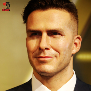 Tùy chỉnh thực hiện dịch vụ Handi Khắc Đất Sét thủ công quy mô 1:1 đẳng cấp thế giới cầu thủ bóng đá Silicone sáp điêu khắc cho công viên giải trí - Product Image 4