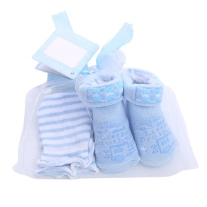 Conjunto de Meias de Bebê Tricotadas com Luvas em Pacote de Presente 100% Algodão - Product Image 6