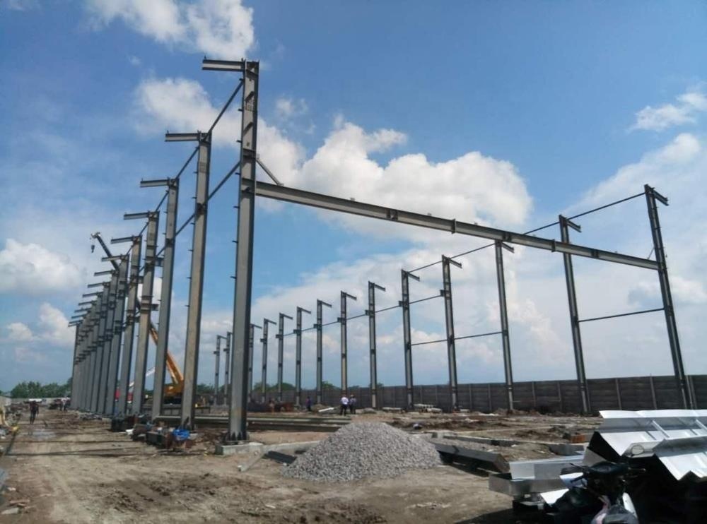 Bâtiment d'entrepôt en acier de construction en acier adapté aux besoins du client par usine en gros de fabrication