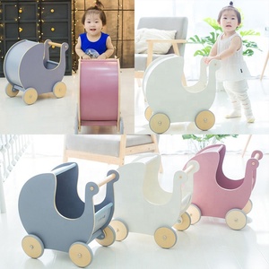 Bebé muñeca cochecitos cochecito para los niños jugando y caminar juguetes educativos de madera bebé walker - Product Image 2