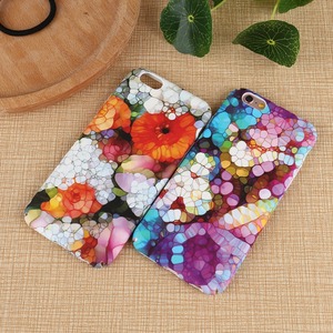 2018 Venta caliente arco iris de colores de moda flor dura PC caso del teléfono móvil para el <span class=keywords><strong>iPhone</strong></span> 6 S 7 8 más X - Product Image 1