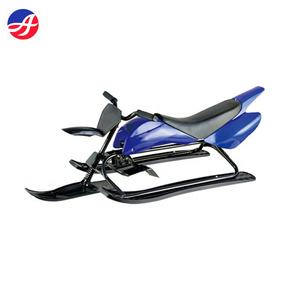 2024 nouveau Type <span class=keywords><strong>neige</strong></span> Racer Scooter traîneau volant freins enfants hiver <span class=keywords><strong>Ski</strong></span> curseur conseil - Product Image 2