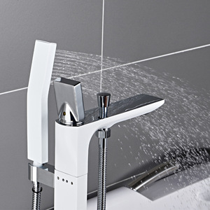 Robinet de baignoire thermostatique en laiton blanc huilé sur pied avec douchette à fonction massage pour salle de bain - Product Image 6
