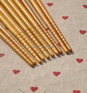 Baguettes carbonisées en bambou à impression personnalisée coffret <span class=keywords><strong>cadeau</strong></span> avec boîte <span class=keywords><strong>cadeau</strong></span> de mariage <span class=keywords><strong>japonais</strong></span> au design moderne pour enfants pour le dîner et l'école - Product Image 6