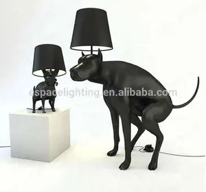 แฟชั่นสุนัขรูปชั้นยืนโคมไฟสำหรับตกแต่ง