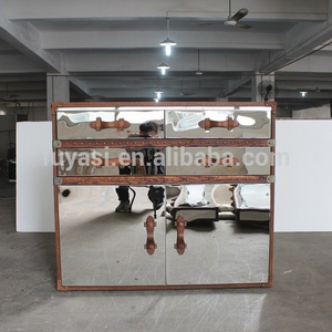 Meuble à vin et bijoux moderne en acier inoxydable brillant avec design antique, mobilier de salon, marque Favors - Product Image 6