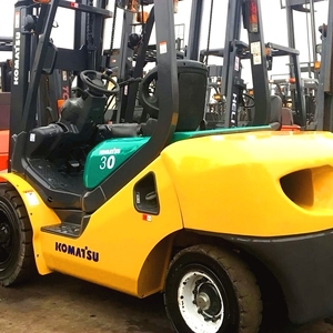 Chariot élévateur Komatsu FD30 d'occasion durable à vendre - Product Image 4