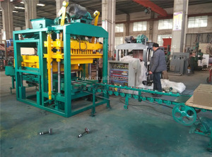 Máquina de Bloques de Hormigón QTJ4-25, Mejor Precio, Máquina para Fabricar Bloques de Cemento y Hormigón - Product Image 3