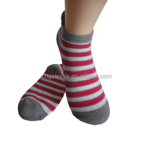 pleine rouge et <span class=keywords><strong>blanc</strong></span> rayé gris foncé bout et talon <span class=keywords><strong>coton</strong></span> dames filles femmes cheville chaussettes - Product Image 1