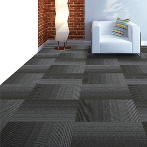 Carrelage de Moquette en PP à Rayures Dégradées, Moquette pour Hôtel, Salon - Product Image 1