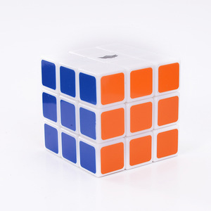 Puzzle cubo magico di colore bianco da 57mm/cubo di velocità divertente - Product Image 1