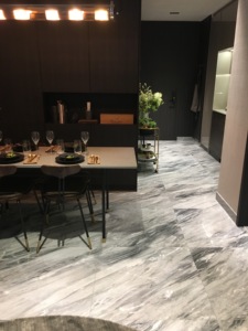 Losa de mármol <span class=keywords><strong>italiano</strong></span> gris de Florencia, fondo gris suave con delicada cantera de vetas blancas, personalizable directamente - Product Image 5