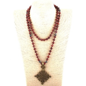 Di modo Della Boemia Tribale Dei Monili Pietre Naturali Lungo Annodato Croce di Metallo Del Pendente Donne Collana Etnica - Product Image 5