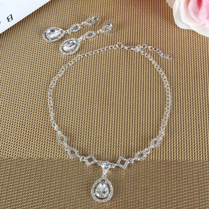 Classique Cristal De Mariée Parures Choker Collier Boucles D'oreilles Ensembles De Mariage Bijoux En Argent pour Femmes - Product Image 5