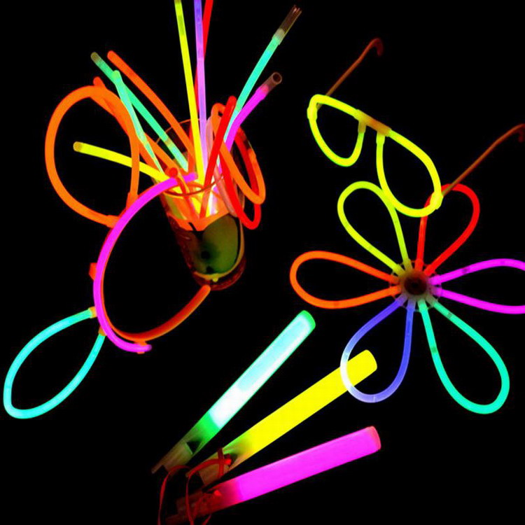 Светящаяся палочка для вечеринки