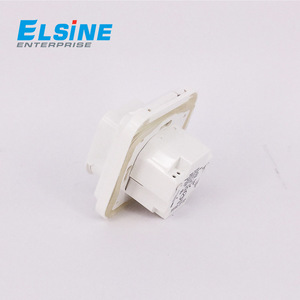 RCCBs Kết Hợp Trong Ổ Cắm Ổ Cắm RCD Ổ Cắm RCD09 IP44 Intertek S CE Được Phê Duyệt - Product Image 4