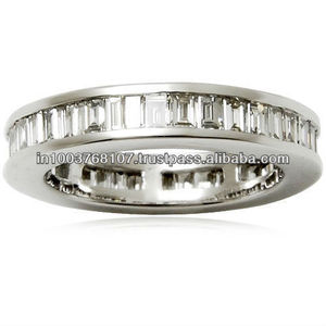 Venta al por mayor Mujeres 18K Oro sólido Anillo de Diamante Real Baguette Diamante de lujo Lady Wedding Band Ring - Product Image 4
