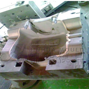 Moule en plastique de <span class=keywords><strong>jerrican</strong></span> de HDPE <span class=keywords><strong>20L</strong></span> 25L 30L avec le système de dégonflage - Product Image 2