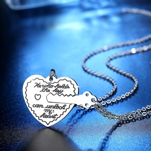 Collana per Coppie con Lucchetto a Cuore e Chiave, 'Chi Tiene la Chiave Può Aprire il Mio Cuore', Regalo di San Valentino - Product Image 2