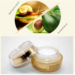 <span class=keywords><strong>Crema</strong></span> Riparatrice e Illuminante alla Bava di Lumaca One Spring OEM ODM, <span class=keywords><strong>Crema</strong></span> Viso Idratante e Sbiancante per <span class=keywords><strong>Pelle</strong></span> <span class=keywords><strong>Secca</strong></span> - Product Image 2