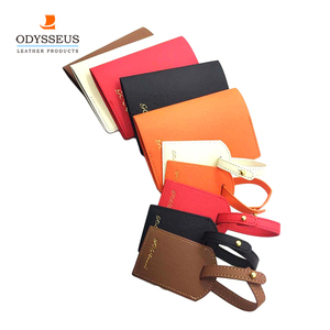Jeu d'étiquettes à bagages en cuir PU avec logo <span class=keywords><strong>personnalisé</strong></span> <span class=keywords><strong>Porte</strong></span>-passeport design de mode avec motif imprimé pour <span class=keywords><strong>porte</strong></span>-cartes - Product Image 5