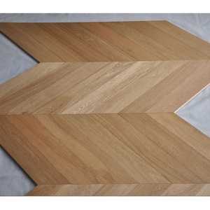 Legno di quercia europeo Chevron Parquet leggero spazzolato ingegneria pavimenti in legno duro