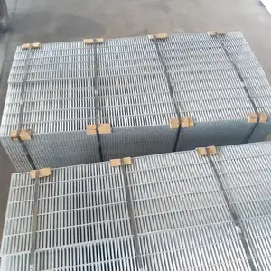 电焊网面板鸡笼 (安平县厂)