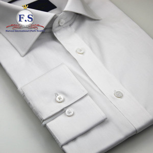100% Baumwolle MENSCHEKLEID T-SHIRT modisch hochwertig hoch ausgebreitet schnittkragen reines weißes Poplin-Kleid kundenspezifisches T-Shirt