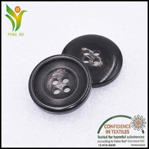 Negro ronda botones <span class=keywords><strong>de</strong></span> cuerno <span class=keywords><strong>de</strong></span> vaca para <span class=keywords><strong>las</strong></span> señoras traje - Product Image 1