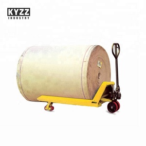 Chariot à palettes manuel pour rouleaux de papier, de plastique et de film, capacité de 2 tonnes et 3 tonnes - Product Image 4