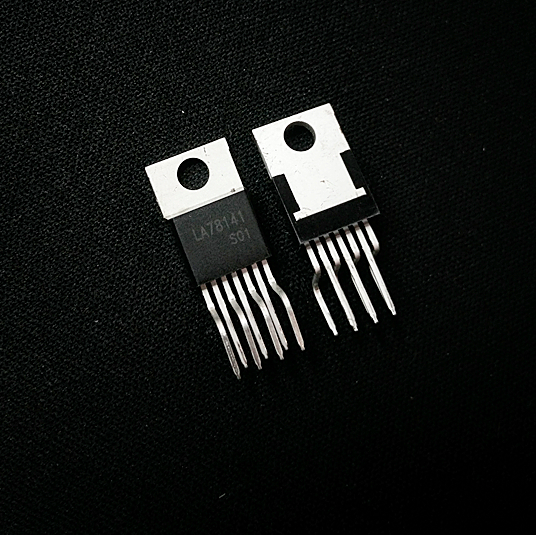 Power ic chip LA78141 TO-220 types of integrated circuit la78141 la78045 la7804 Power ic chip