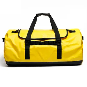 Bolsa amarela de pvc esportes duffle, duffle viagem para atividades ao ar livre com alça e reticules para carregar