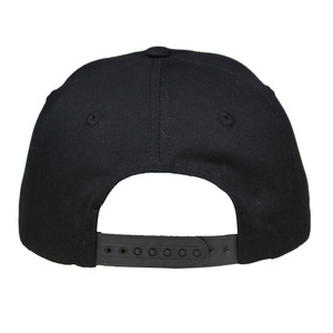 Berretto da Baseball personalizzato in cotone nero a 6 pannelli all'ingrosso con motivo a lettera ricamato 3D in tessuto comune - Product Image 3