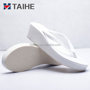 Ultimi Modelli di <span class=keywords><strong>Infradito</strong></span> <span class=keywords><strong>con</strong></span> Zeppa Antiscivolo Stampate per Primavera, Inverno ed Estate, per Donne e Ragazze, Stile Spiaggia in Bianco e Nero - Product Image 4