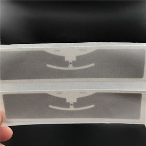 Combi <span class=keywords><strong>Deux</strong></span> RFID puce dans <span class=keywords><strong>un</strong></span> Auto-adhésif À Double Fréquence RFID Autocollant Étiquettes - Product Image 3