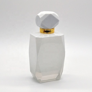 Venta al por mayor de Diseño de Moda de Spray blanco botella de Perfume vacía árabe - Product Image 2