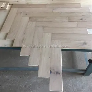 Blanc inachevé de chêne à chevrons plancher de bois franc d'ingénierie