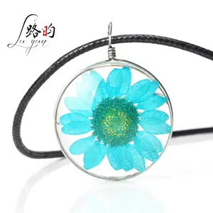 דייזי זכוכית כיפה Suppliers-Luyun טבעי זכוכית קטן דייזי שרף כיפת פרח שרשרת מיובש פרח שרשרת כחול