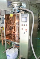 Machine de remplissage et d'emballage automatique de boissons alcoolisées, de jus, de vin ou d'huile, en sac en plastique/film de qualité alimentaire, avec valve, pour boîte en carton