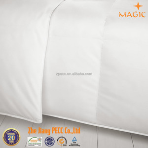 Classic 70/30 Anatra Down/Piuma King Size 220Gsm Duvet - Product Image 2