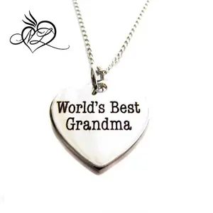 ステンレス鋼「世界最高のおばあちゃん」ハートチャームネックレス