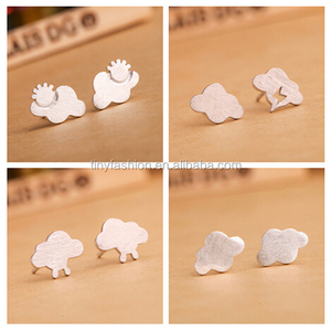 Tiempo aretes, mejor Regalo de la Hermana Británica Stud Pendientes de Lujo para Las Muchachas de Partido - Product Image 2