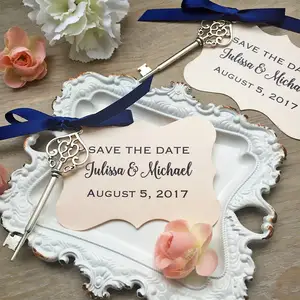 Customized Save The Date Paper Wedding Card with Personal Pictures