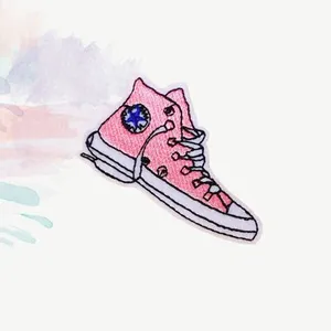 Groothandel Hoge Kwaliteit Roze Custom Sneaker Patch, Schoenen Badges Patches Geborduurde Patch Ijzer Op Accepteren Aangepaste Ontwerpen