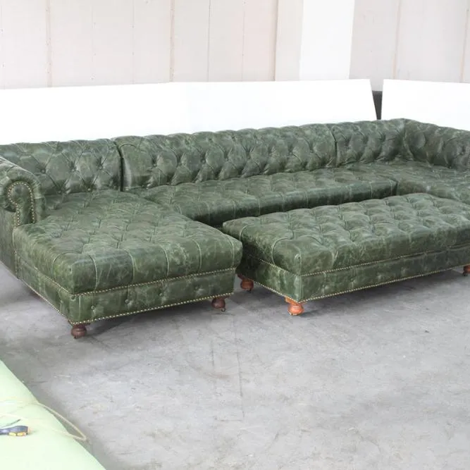 Verde antico vintage in pelle pulsante ciuffo chesterfield divano