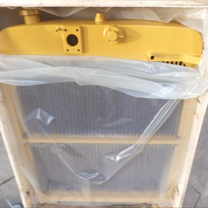 <span class=keywords><strong>Shantui</strong></span> SD22 Bulldozer Onderdelen 158-03-A0000 Water Tank Radiator - Product Image 4