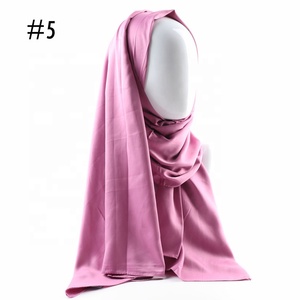 Malasia de la bufanda de la cabeza colores mezclados al por mayor venta al por mayor nuevo moda de seda bufanda envolturas barato llanura de bufanda del hijab - Product Image 3