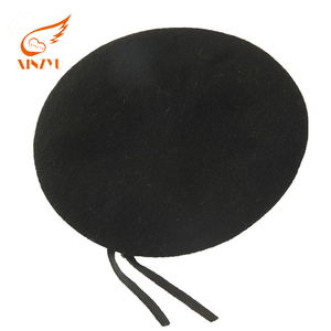 Béret personnalisé 100% laine de haute qualité pour hommes de différentes couleurs - Product Image 1