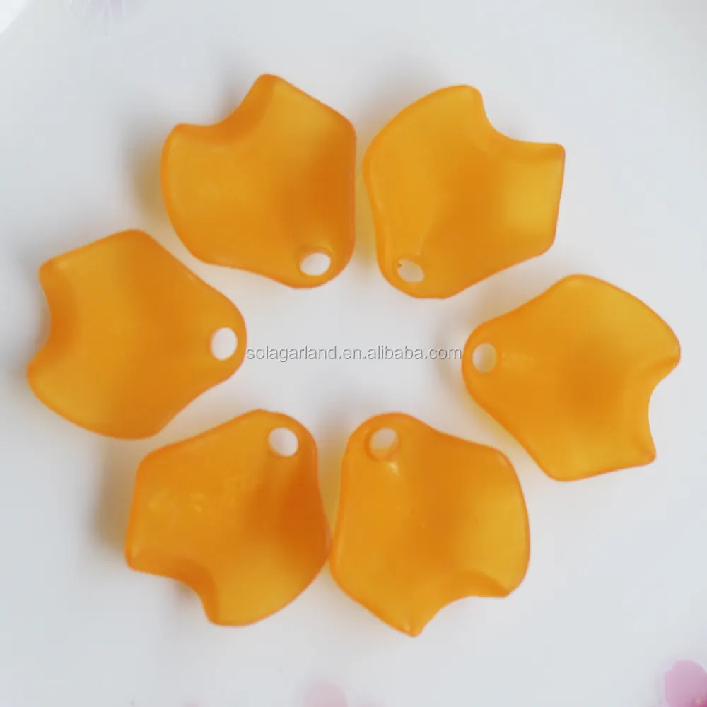 Berbagai Warna Matt Selesai Bunga Kelopak Manik-manik Akrilik 15Mm untuk Pembuatan Kerajinan Bunga Manik-manik 3D